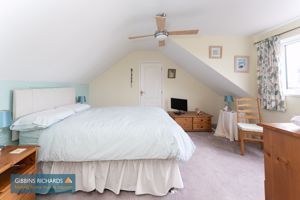 Bedroom- click for photo gallery